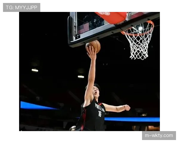 高位策应与外线掩护结合 青岛队进攻体系升级